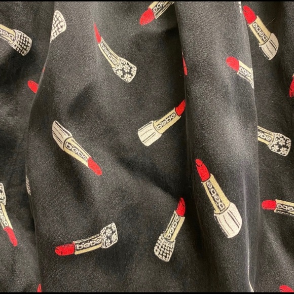 💄💋Bebe silk lipstick tube top - Picture 1 of 4